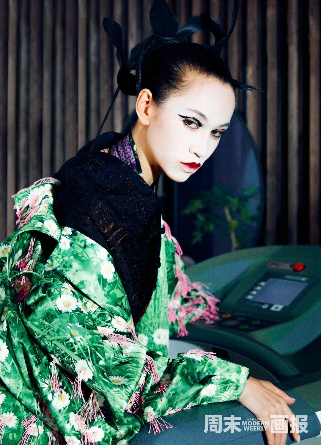 周末画报Modern Weekly Style & 水原希子 - Plate 8
